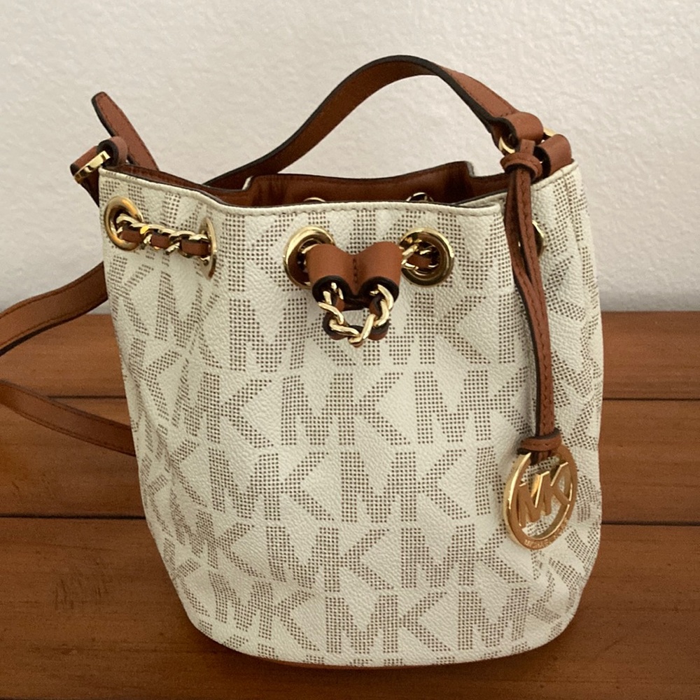Michael Kors Mini Bucket Shoulder Crossbody